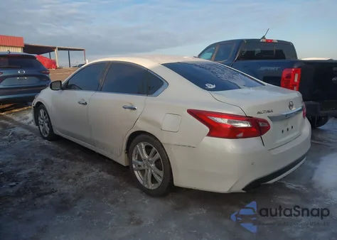 2017 Nissan Altima 3.5Sl/3.5 Sr z USA, uszkodzony, nr VIN 1N4BL3APXHC113208